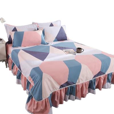 China Quality Sheet Disposable Breathable Cotton Printed Skirt Coverlet Bedding Set for sale