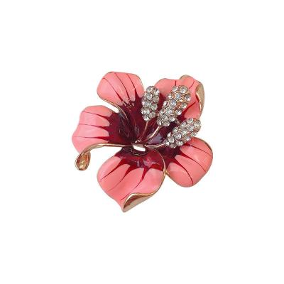 China 2021 New Crystal Rose Flower Shaped Brooch Wedding Custom Jewelry Crystal Brooch for sale