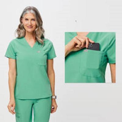 China Basic Hospital Scrubs V Neck New Style Stretchy Medical Scrubs Sets for sale