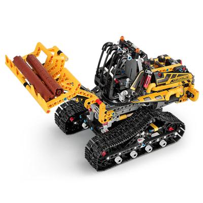 China Wholesale Building Toy In Stock Rc Display Kit 13034 App Engineering Forklift Building Block Car Model for sale