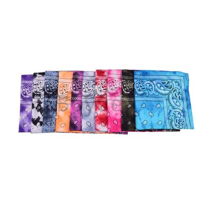 China Promotional Gift Hot Sale Personalized Die Tie Polyester Bandana Tube Paisley Bandana Scarf For All Activities for sale