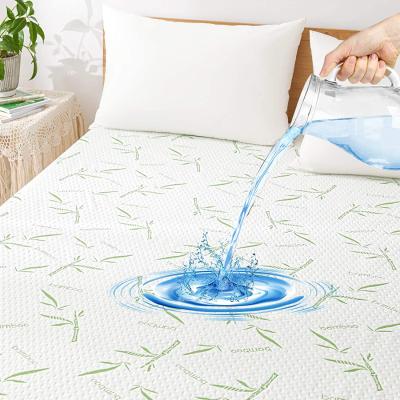 China Amazon Best Selling Custom King Size Queen Size Waterproof Mattress Protector With Cooling Touch Cloth for sale