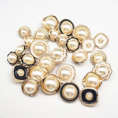 China Wholesale Plastic Imitation Pearl Dry Cleaning Buckle Around Women's Shirt Coat With Plastic Plating for sale