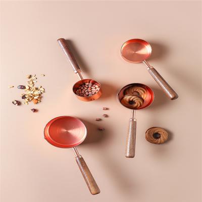 China Viable Factory Manufacture Rose Gold Food Grade Eight-Piece Stainless Steel Dosers and Measuring Cups1261 for sale