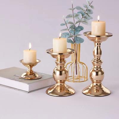 China Home Decoration Antique Metal Geometric Cylindrical Candlestick For Home Decoration for sale