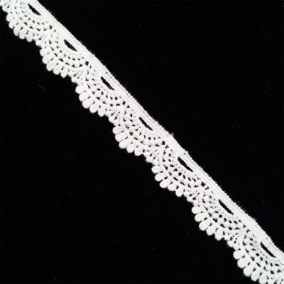 China Sustainable 2cm Scalloped White Guipure Stock Lace Trim Lace Cotton Ribbons for sale