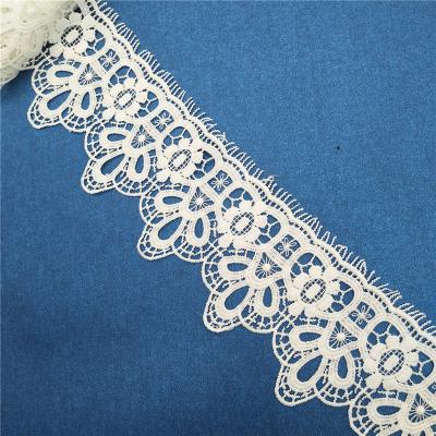 China 2022 Sustainable Guipure Lace Trim 8cm One Side White Lace Trim Running Lot for sale