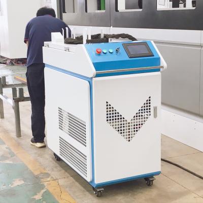 China Metal Rust Removal Industrial Use 1000w 1500w 2000w Handheld Fiber Laser Cleaning Machine For Metal for sale