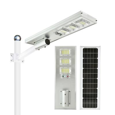 China HIGHWAY 50w 100w 150w 8m Solar Outdoor Light Ip66 Efficiency Led Solar Street Light for sale