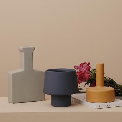 China Modern Ceramic Flower Vases Modern Nordic Chinese Multi Shape Vase Porcelain Plants Flower Vases For Home Decor for sale