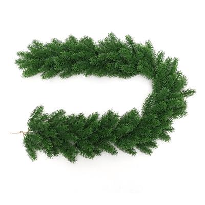 China 144tips 140CM PVC Christmas Decoration Supplies Artificial Green Pine Needle Rattan Home Decor PVC Christmas Wreath for sale