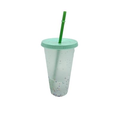 China Viable Customized Colorful 822-38 PP Color Changing Cold Cup Straw Cup Water Temperature Sensitive for sale