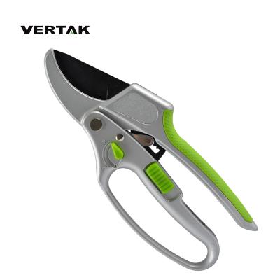 China Anti-Slip Handle VERTAK Global Patent Innovation 2 In 1 Aluminum Ratchet Garden Pruner for sale