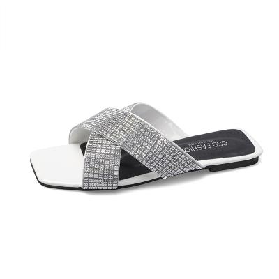 China Fashion Trend Open Toe Slippers Big Size Women Summer Square Toe Cross Leather Crystal Beach Slippers for sale