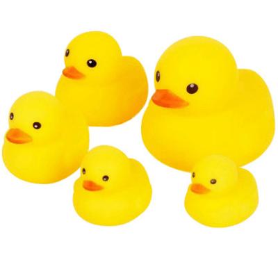 中国 Reusable Bath Toy Infant Accessories Voice Yellow Rubber Duck 販売のため