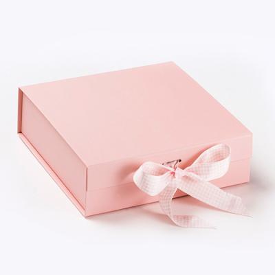 China Custom Logo Pink Magnet Cardboard Folding Boxes With Ribbons Luxury Gift Boxes For Gift Packing Packaging Boxes For Gift for sale