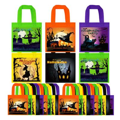 China Reusable Halloween Nonwoven Fabric Bags Halloween Green Nonwoven Shopping Tote Bags With Handles Halloween Goodie Bags for sale