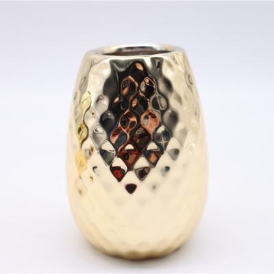 China Luxury Metal Pen Pencil Holder Decorative Pineapple Mesh Metal Gold Ring Ceramic Ring Holder for sale