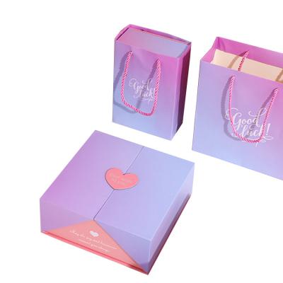 China 2022 New Recyclable Custom Logo Folding Magnetic Cosmetic Box One Piece Double Door Collapsible Box Gift Boxes Packaging for sale