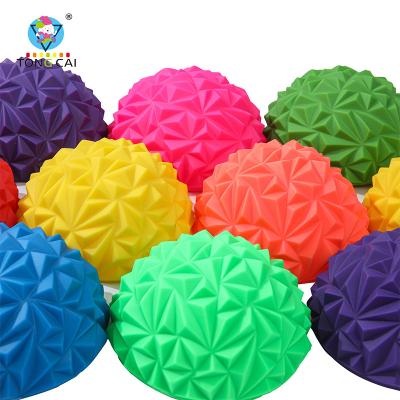 China Building Toy Pineapple Ball Foot Toy Kids Feel Toy Fitness Balls Yoga Fitness Tool Exercise Training Ball for sale