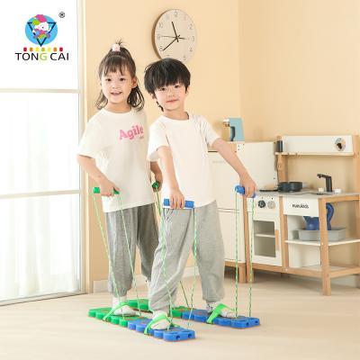 China Good Quality Montessori Toys Teamwork Shoes Sensory Educational Game Training Game Balance Synchronous Board for sale