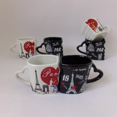 China 2021wholesale Friends Sustainable Couples Mug Ceramic Coffee Mug Gift Set With Heart Shape Handle Coffe Mugs for sale