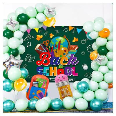 China Gift Toy Factory Supply Best Seller back to school decoration with backdrop and stage green balloons for school party decor for sale