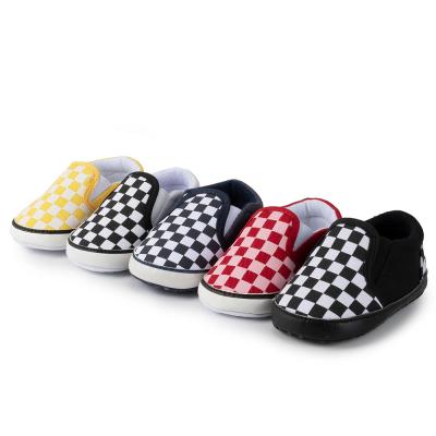 China 2022 New Anti-odor 20+ Color Classic Canvas First Walker Slip On Loafers Baby Boy Sports Shoes for sale