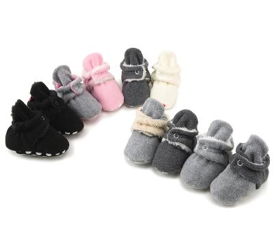 China 2022 MOQ 1 winter baby shoes high quality thermal cotton indoor soft bottom anti-skid unique socks for sale