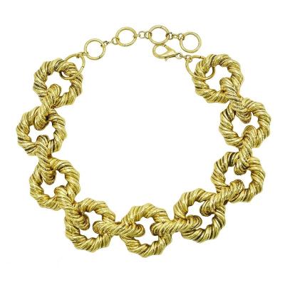 China Exaggerarted Trinkel New Neckerchief Exaggerated Short Lock Gold Cut Out Twisted Hollow Cirlcel Women Necklace for sale