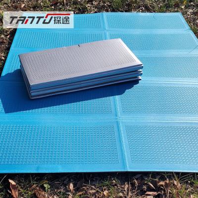 China Double Folding Size 200CMx150CM XPE Foam Folding Mat Camp Sleeping Pad Foldable 1CM Aluminum Outdoor Picnic Mat for sale