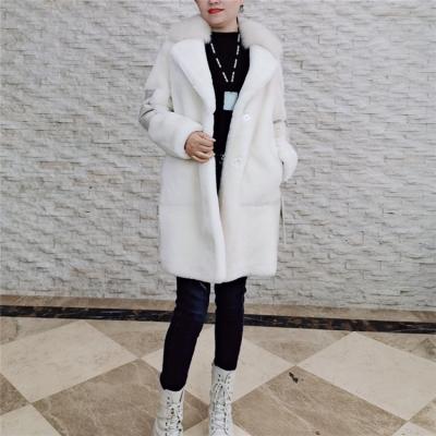 China Breathable Fashionable New Fashion White Coat With Fox Fur Collar Womens Fur Coat Lamb Fur Coat For Women And Girls for sale