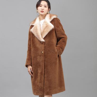 China New Design Anti-wrinkle Elegant Women Woolen Coat With Tuscany Sheep Fur Collar Winter Faux Fur Coat For Ladies for sale