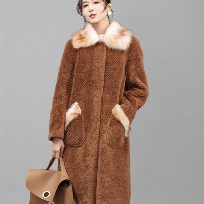 China Wholesale Custom Made Anti-wrinkle Fashion Women Faux Fur Coat With Tuscany Sheep Fur Collar for sale