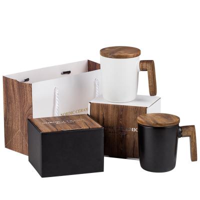 China Doyoung Viable Hot Selling Gift Box Set Nordic Style Valentine Porcelain Ceramic Hot Coffee Cup Coffee Mugs With Wooden Handle And Lid for sale