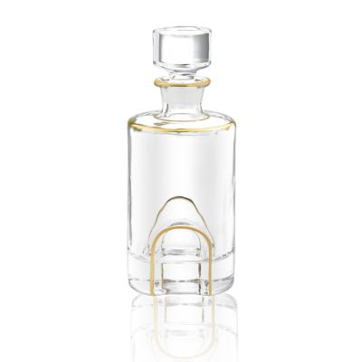 China Modern Bottle Decanter Glass Whiskey Bottle For Bar Or Home Drinking Ware Wine Decanter Set for sale