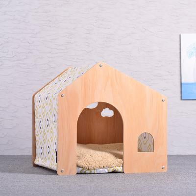 China Sustainable Manufacturer Wholesale Pet House Indoor Many More Colors Dog Settlements Pet House Wood With Soft Cotton Carpet for sale