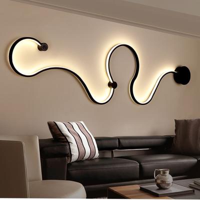 China Modern Creative Curve Acrylic Wall Sconce Snake LED Light Nordic Wall Lamp For Hotel Decors Home Lighting Fixture for sale