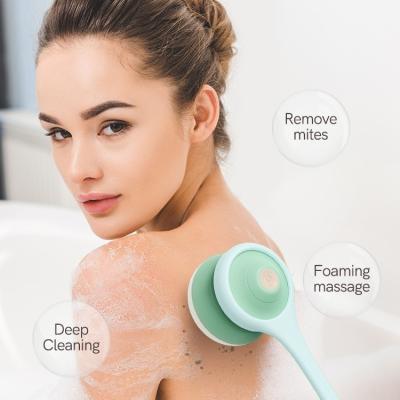 China Long Handle Rechargeable Waterproof Electric Multi Function IP66 Long Handle Massage Bath Shower Body Bath Sweep Electric Bath Brushes for sale