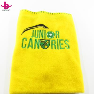 China PORTABLE Warm Sale Embroidery Fleece Blanket Custom 100% Polyester Logo Blanket Club Blanket for sale