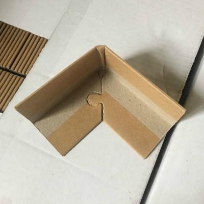 China Puzzled Recyclable Eco - Friendly Cardboard Cut Corner Protector Cardboard Edge Protector for sale