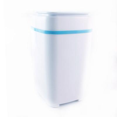 China Mini Home Fashion Portable Small Personal Washing Machine for sale