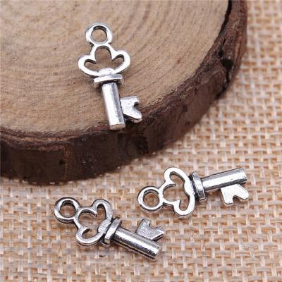 China Vintage 400pcs/bag 17x7mm Antique Silver Plated Bronze Plated Zinc Alloy Key Charms Pendants ABD-C10952 for sale