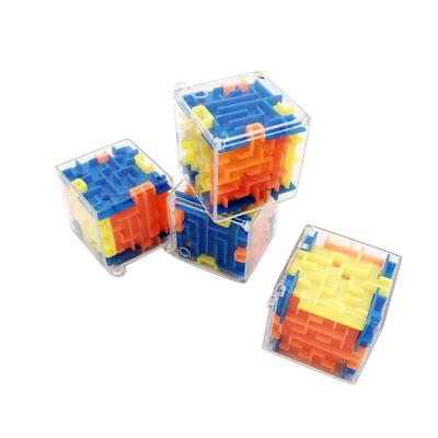 China Cool 3D Toys Cube Puzzle Maze Hand Game Case Box Toys For Children 3.8*3.8CM for sale