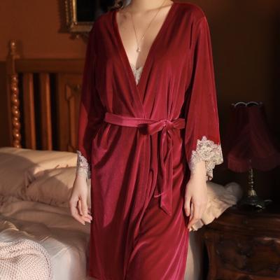 China Customized QUICK DRY Velvet Girls Wear Ladies Pleuche Long Robes Female Home Sleep Use Sexy Women Underwear for sale