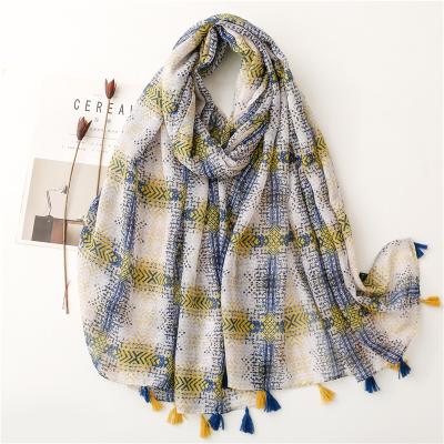 China 2022 New Arrival Wearing Accessory Custom Design Oblong Fashion Summer Cotton Plaid Pattern Soft Voile Scarves Luxury Blue Yellow Blue Head Wraps for sale