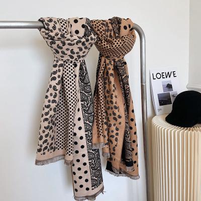 China Thick Soft Feeling Wholesale 2022 New Style Ladies Cashmere Scarf Shawls Winter Pashmina Dotted Cashmere Scarves Large Double Side Warm Cashmere for sale