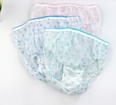 China Breathable Ladies Nonwoven Disposable Underwear For Travel for sale