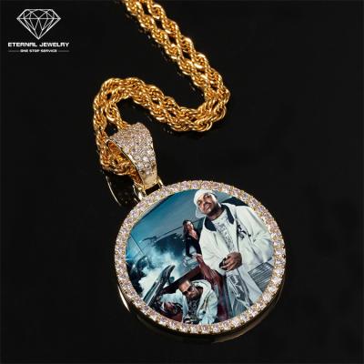 China Memory Photo S925 Silver 9k 10k 14k 18k Romantic Custom Gold Pure Yellow White Moissanite Diamond Gem Pendant Necklace for sale