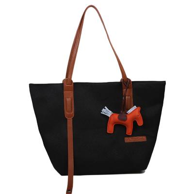 China Reusable Large Capacity Canvas Fashion Lady Shopping Bag Women Shoulder Bag For Daily Shopping Travels for sale